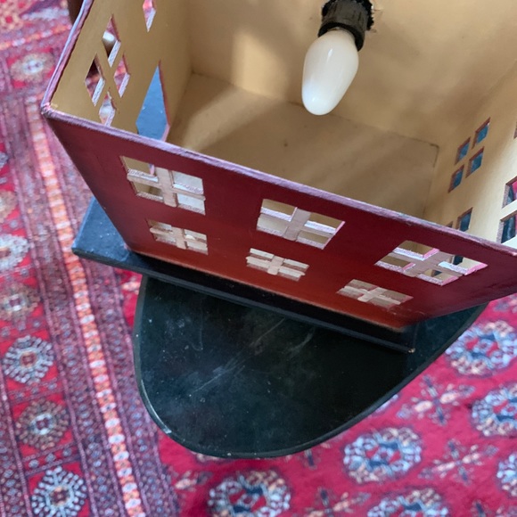 House Light - Picture 13 of 14